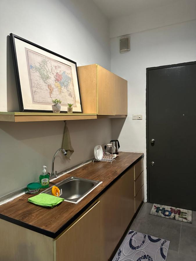 Eight Empire Apartment *